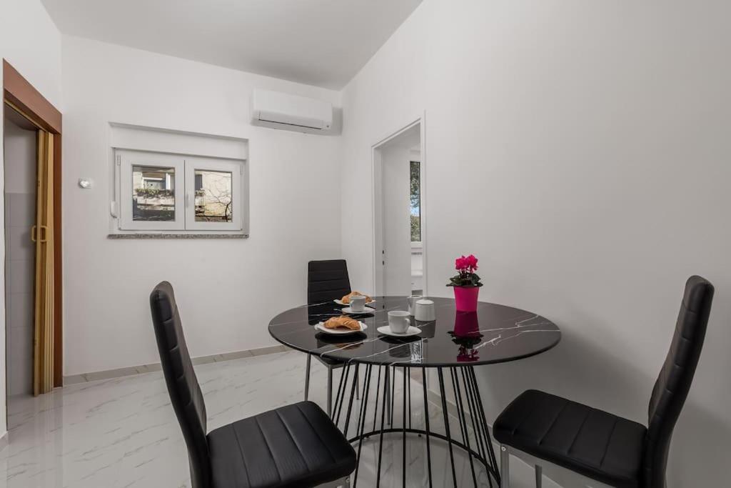 Apartman Jasmina 2 Rijeka Eksteriør bilde